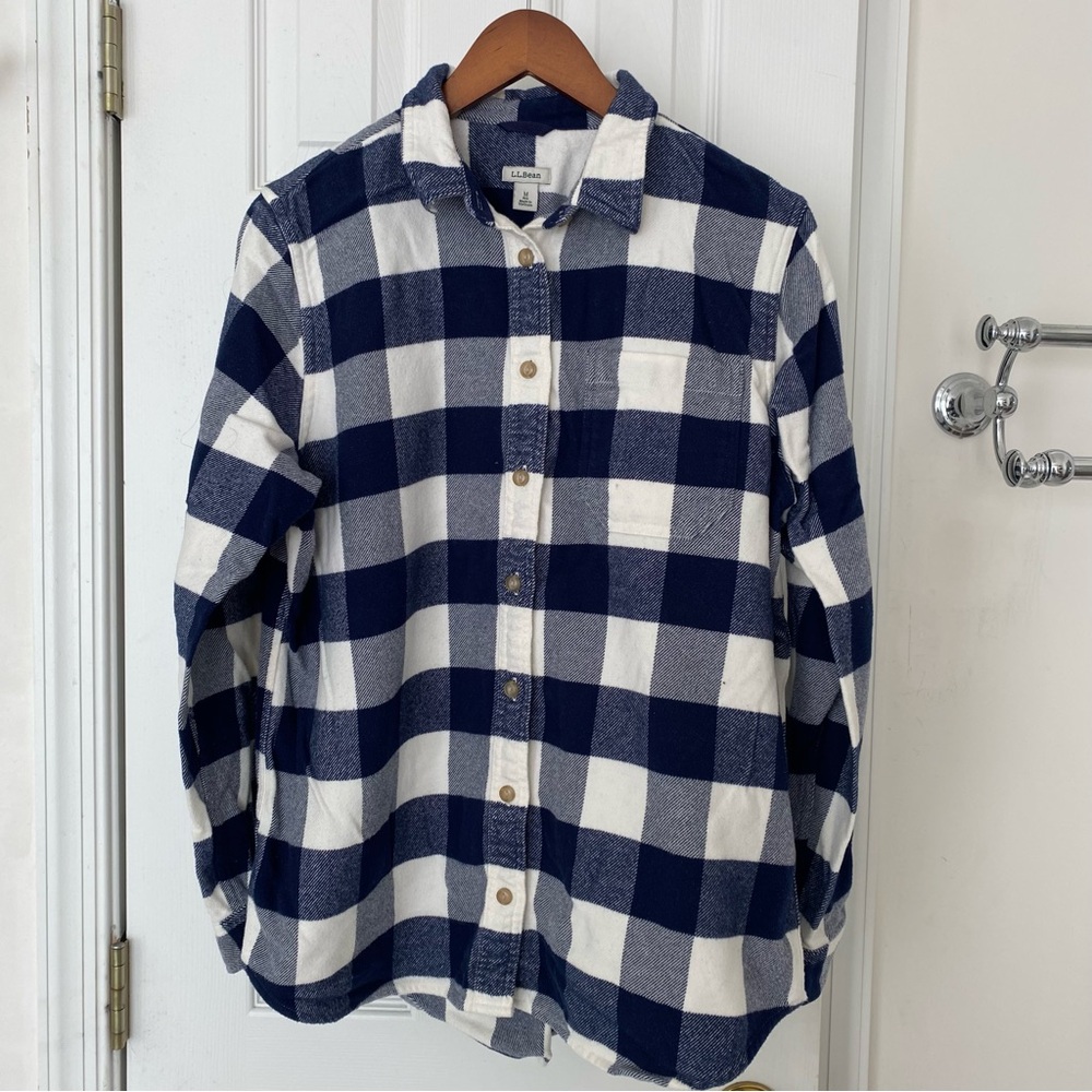 L.L. Bean Navy and White Checkered Shirt Women’s Size Medium